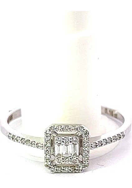 0,16 Ct 1,46 gr Baget Pırlanta Yüzük