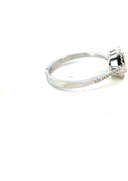 0,28 Ct 2,45 gr Damla Şeklinde Baget Pırlanta Yüzük fırsatları