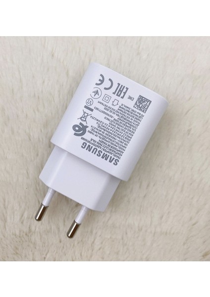 Şarj Edilebilir Pil Galaxy Orjinal Type-C Girişli Fast-Hızlı Şarj Adaptörü 25W-25WALT (Beyaz)