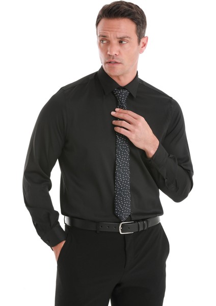 Siyah Comfort Fit Düz Slim Yaka Uzun Kollu Gömlek