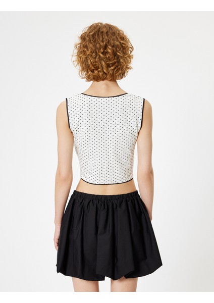 Puantiyeli Kolsuz Bluz Fiyonk Detaylı Kare Yaka Slim Fit fırsatları