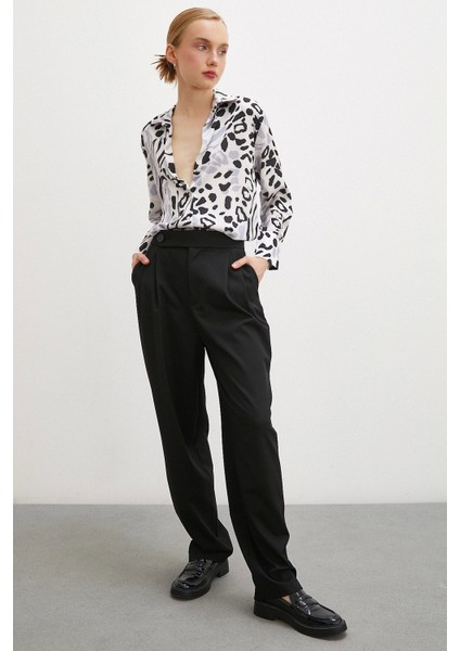 V Yaka Leopar Desen Gömlek Siyah fırsatları