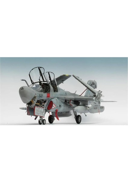 K48044 1/48 Ea-6b (W/ Three-Wheel Tractor A/S32A-32) Savaş Uçağı, Plastik Model Kiti