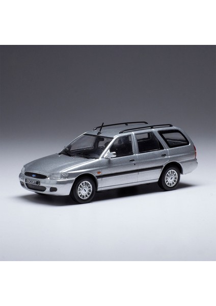 1:43 Ixo 1996 Ford Escort Turnier