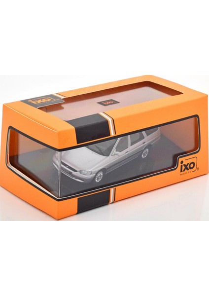 1:43 Ixo 1996 Ford Escort Turnier fırsatları