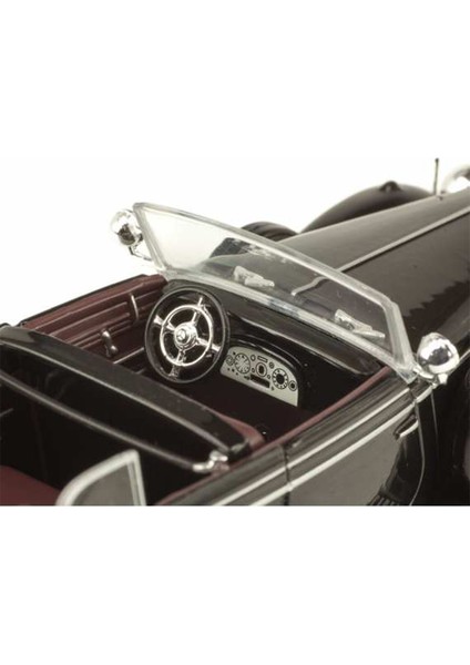 1:43 Ixo 1938 Mercedes Benz 770 K fırsatları