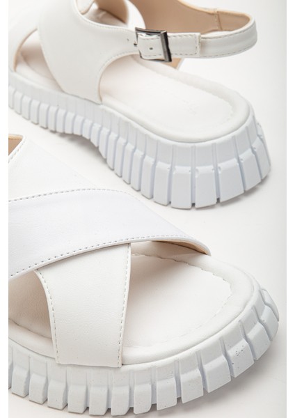 Kadın Beyaz Bilekten Bağlamalı Çapraz Bantlı Poli Yüksek Taban Sandalet modelleri