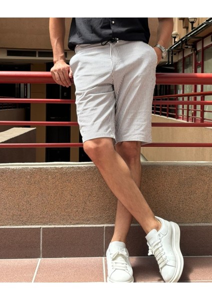 Erkek Gofreli Çizgi Desenli Bel Lastikli Regular Fit Şort 215