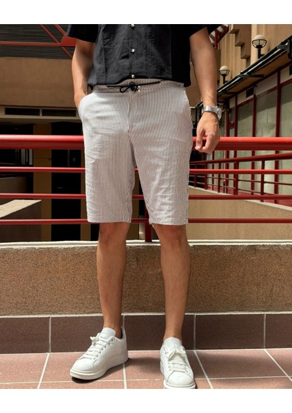 Erkek Gofreli Çizgi Desenli Bel Lastikli Regular Fit Şort 215 modelleri