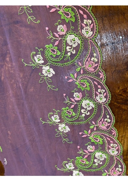En 21 cm Lila Renkli Nakış Işleme Çiçekli Şerit Tül Dikiş Aplike