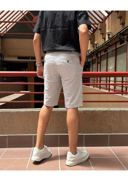 Erkek Gofreli Çizgi Desenli Bel Lastikli Regular Fit Şort 215