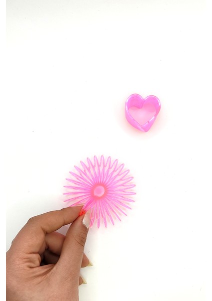 Mini Kalp Şekilli Neon Pembe Stres Yayı Oyuncak Stres Yayı - 3 cm Çapında - 1 Adet