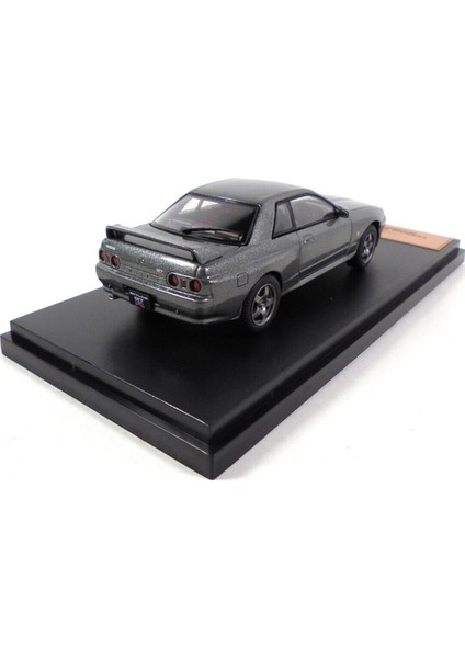 1:43 Ixo 1989 Nissan Skyline Gt-R R32 (BNR32)