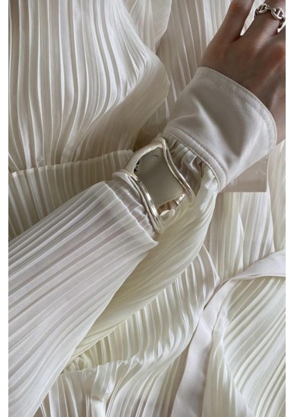 Segrate Molted Metal Kalın Kelepçe Bileklik indirimleri