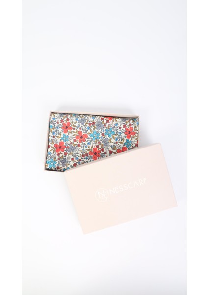 Çiçek Desenli Kırmızı Soft Eşarp 95X95 modelleri