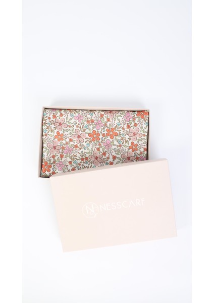 Çiçek Desenli Kahverengi Soft Eşarp 95X95 modelleri