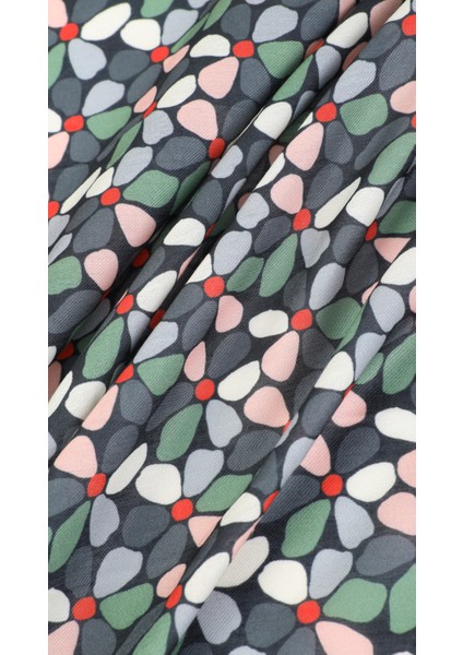 Çiçek Desenli Siyah Eşarp 95X95 fiyatları