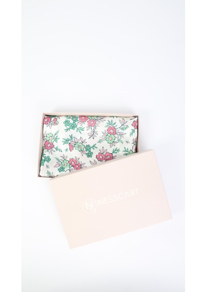 Çiçek Desenli Yeşil Soft Eşarp 95X95 modelleri