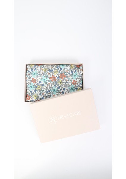 Çiçek Desenli Yeşil Soft Eşarp 95X95 modelleri