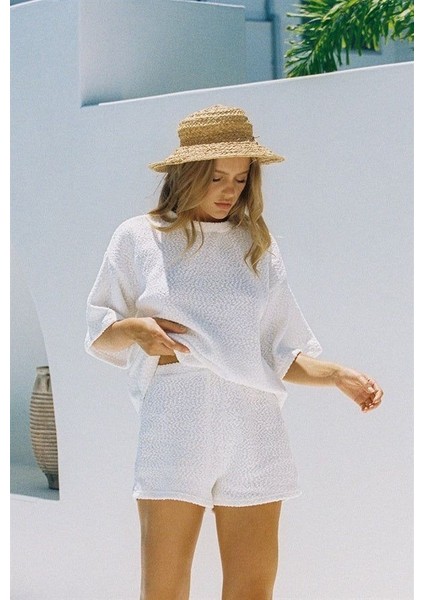 Kadın Kısa Kollu Gipeli Suprem Tişört ve Astarlı Şort Ikili Takım - Beyaz modelleri