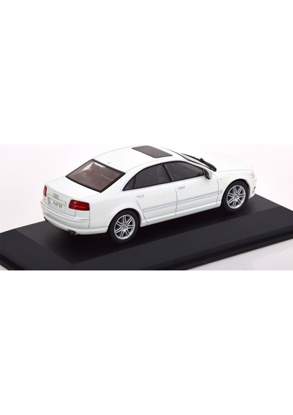 1:43 Solido 2010 Audi S8 (D3)
