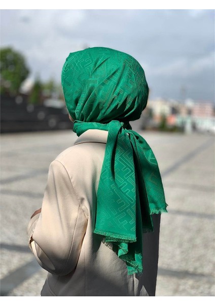 Pamuk Jakar F Logo Benetton Şal fiyatları