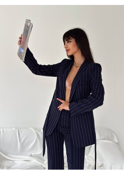 Kuşaklı Çizgili Ceket Pantolon Takım Elbise fiyatları