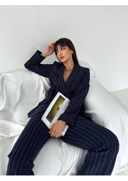 Kuşaklı Çizgili Ceket Pantolon Takım Elbise modelleri