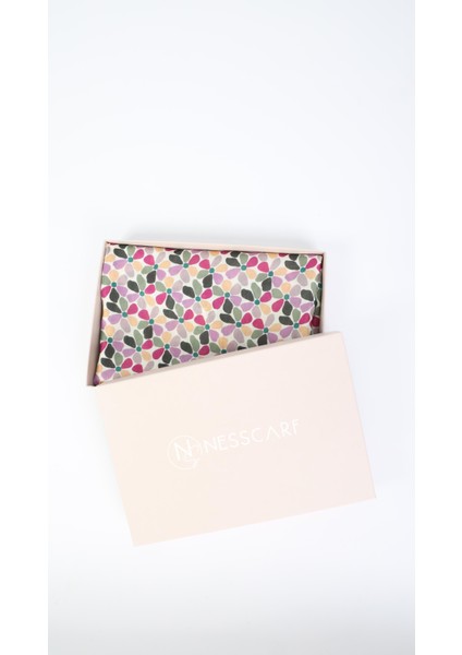 Çiçek Desenli Yeşil Eşarp 95X95 modelleri