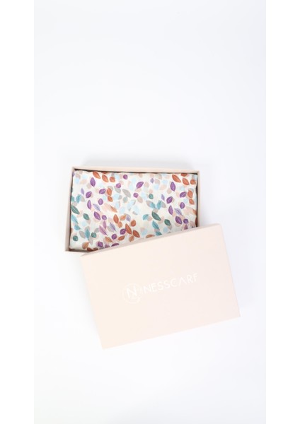 Yaprak Desenli Krem Soft Eşarp 95X95 modelleri