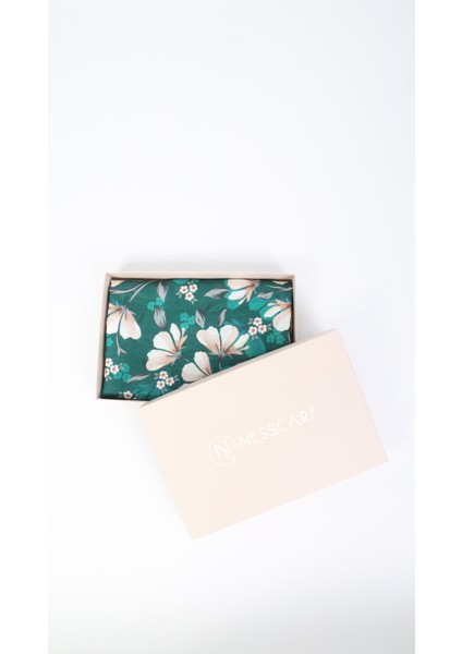 Çiçek Desenli Yeşil Eşarp 95X95 modelleri