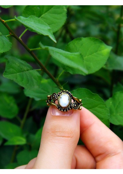 Doğal Taş Aytaşı Doğal Taşlı Antik Işlemeli Ayarlanabilir Kadın Yüzük EUY36AY modelleri