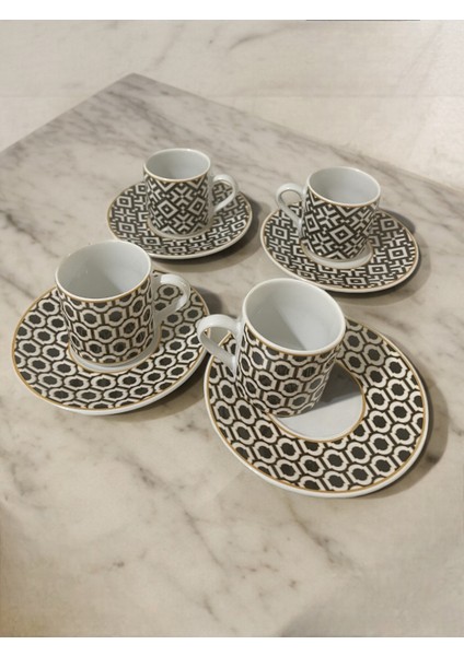 Dekoratif Şık Tasarım Beyaz Altın Yaldızlı Modern Desenli 4 Kişilik Porselen Kahve Fincan Seti