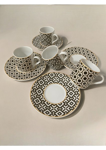 Dekoratif Şık Tasarım Beyaz Altın Yaldızlı Modern Desenli 4 Kişilik Porselen Kahve Fincan Seti fırsatları