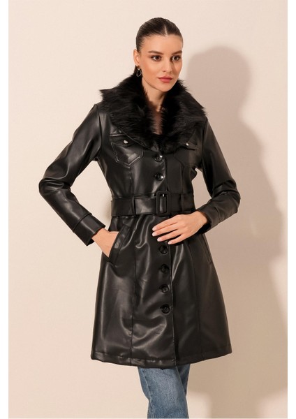 1026 Yaka Kürklü Kemerli Suni Deri Mont modelleri