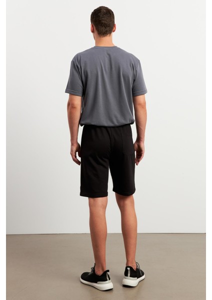 6000 Erkek Şort Esnek Tasarım ve Modern Stil ile Rahat Spor Deneyimi Sunar indirimleri