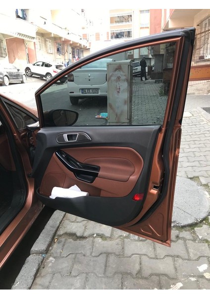 Ford Fiesta Kapı Içi Döşeme Reflektör Kapağı Sağ 2013-2018