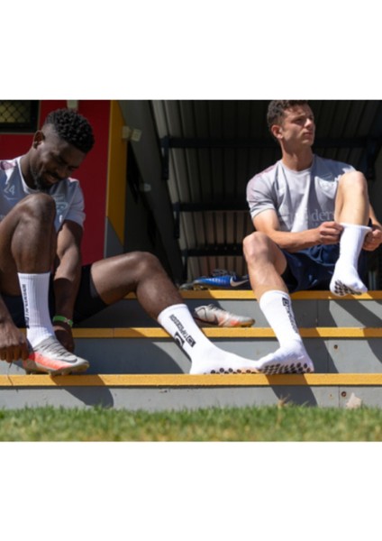 Tekno Trust Tekli Ithal Beyaz Tapedesing Anti Slip Socks modelleri