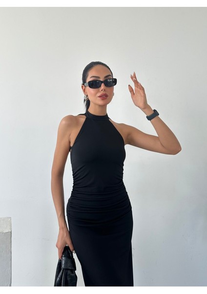 Halter Yaka Sırtı Bağcık Detaylı Büzgülü Sandy Elbise fırsatları