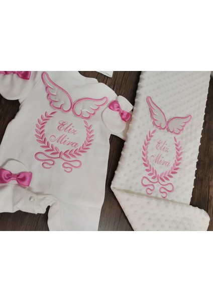 Isme Özel Nakışlı Bebek Battaniyesi ve Bebek Tulumu Isimli