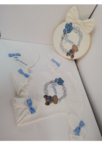 Isme Özel Sevimli Ayıcıklı Nakışlı Bebek Tulumu ve Kapı Süsü
