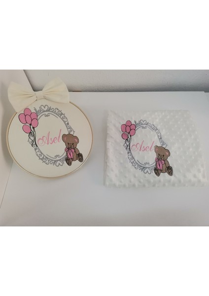 Isme Özel Sevimli Ayıcıklı Battaniye ve Kapı Süsü