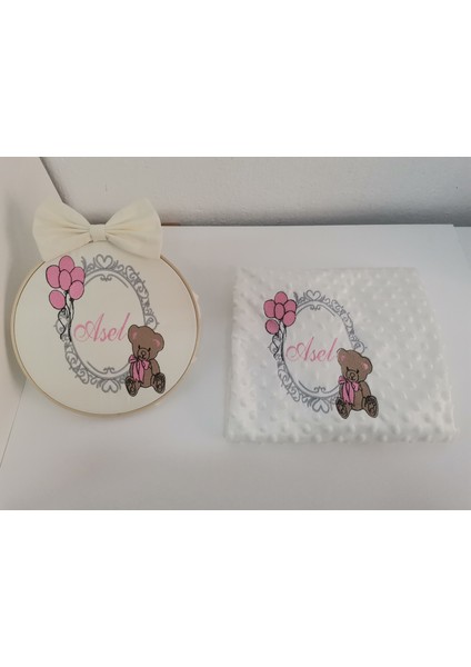 Isme Özel Sevimli Ayıcıklı Battaniye ve Kapı Süsü fiyatları