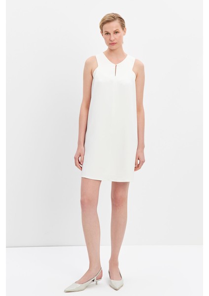 Beyaz Halter Yaka Mini Elbise