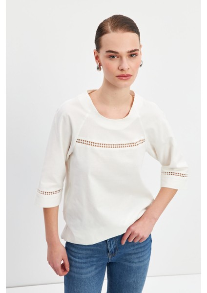Ekru Dantel Detaylı Reglan Kol Bluz