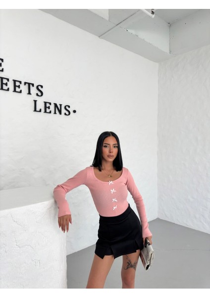 Y2K Tech Sun Summer Detaylı Beyaz Kurdale Motifli Body Bluz fırsatları