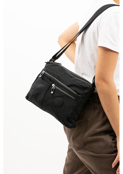 Kadın Çok Gözlü Suya Dayanıklı Krinkıl Kumaş Siyah Renkli Ayarlanabilir Çapraz Askılı Omuz Çantası indirimleri