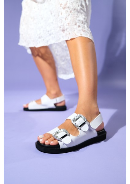Olımpa Beyaz Taşlı Cırtlı Kadın Düz Sandalet