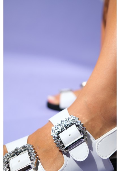 Olımpa Beyaz Taşlı Cırtlı Kadın Düz Sandalet fırsatları