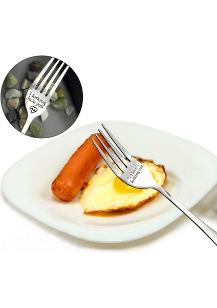Çatal-03 Tarzı Gravürlü Çatal - Eşinize, Kocanıza ve Ailenize En Iyi Hediye Paslanmaz Çelik I Seni Çatalla Seviyorum Mutfak Aracı Mektup Baskılı Çatallar Kaşık (Yurt Dışından)